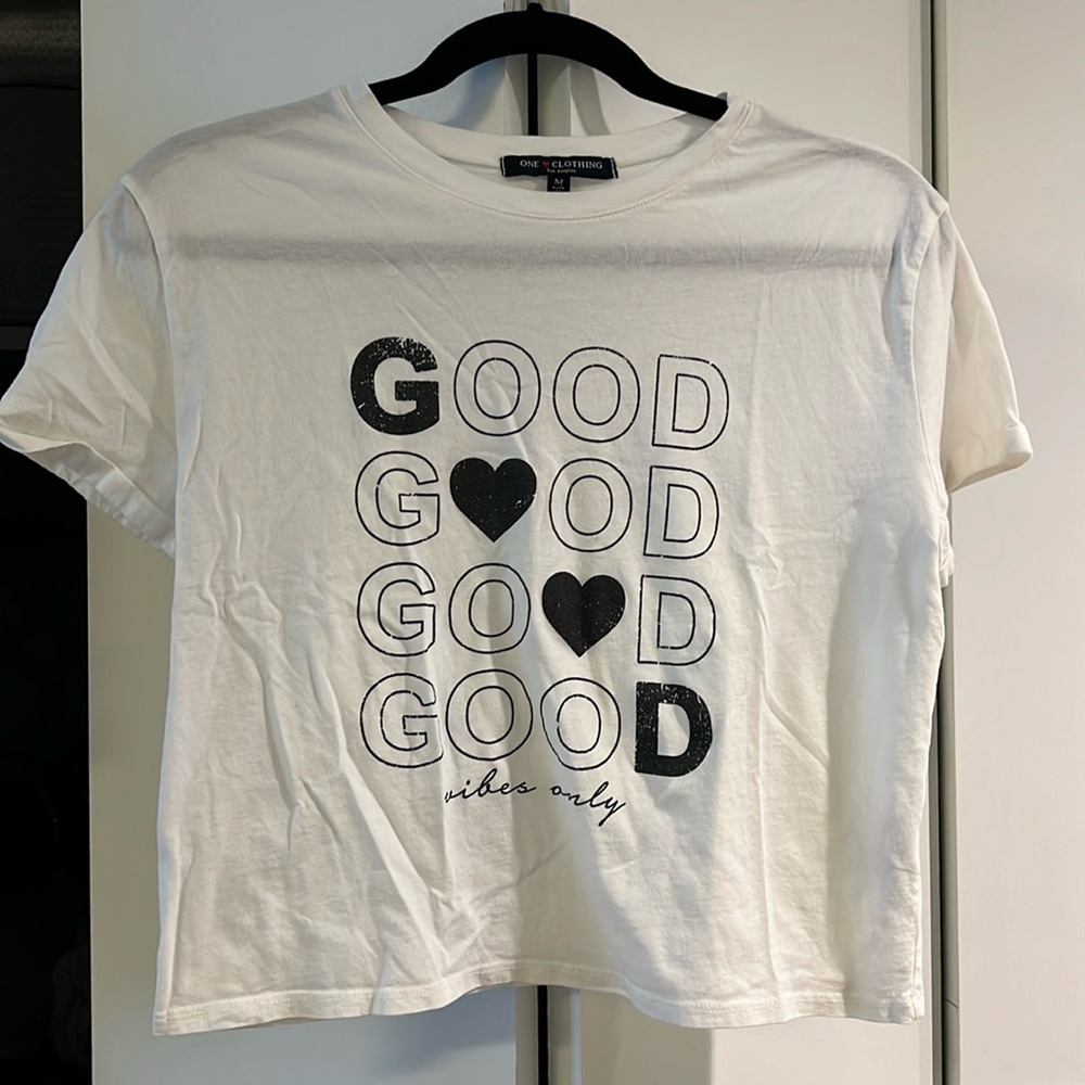 Cropped white tee